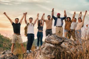 Grupo de amigos solteros