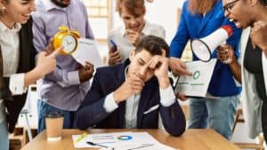 Sindrome postvacacional - regreso a la oficina - portada