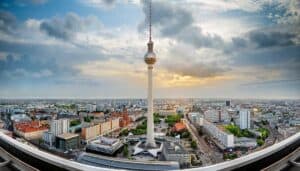 Vista aérea de la torre de televisión de Berlin.